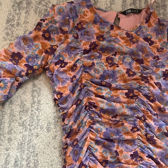 ZARA ruched floral mini dress - Picture 6 of 6